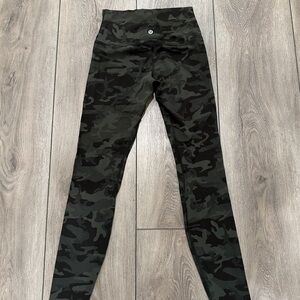 Lulu lemon Camo align legging